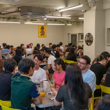 YNA Hongdae International Social & Language Exchange